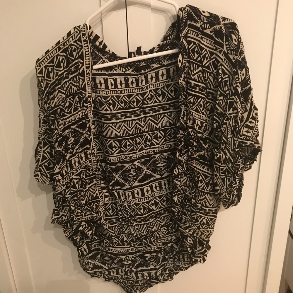 Black and white kimono
